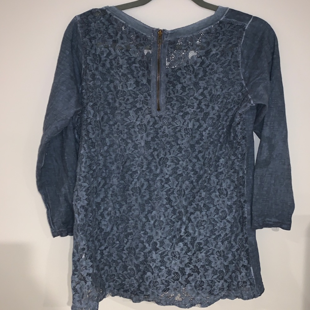 Greyish blue lace/zipper top